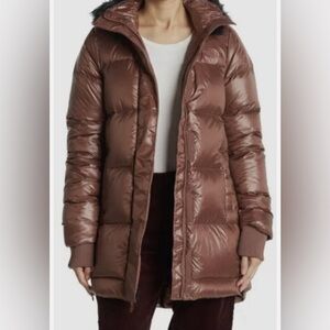 The North Face Women’s Torrey Faux Fur size M